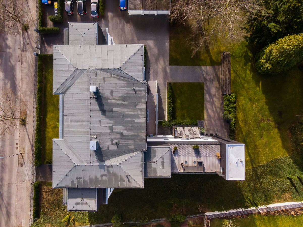 /61b5652666fb86f40e919422ed554187.slideshow_reference/LOEW_DKI_13_slideshow_reference.jpg?v=3