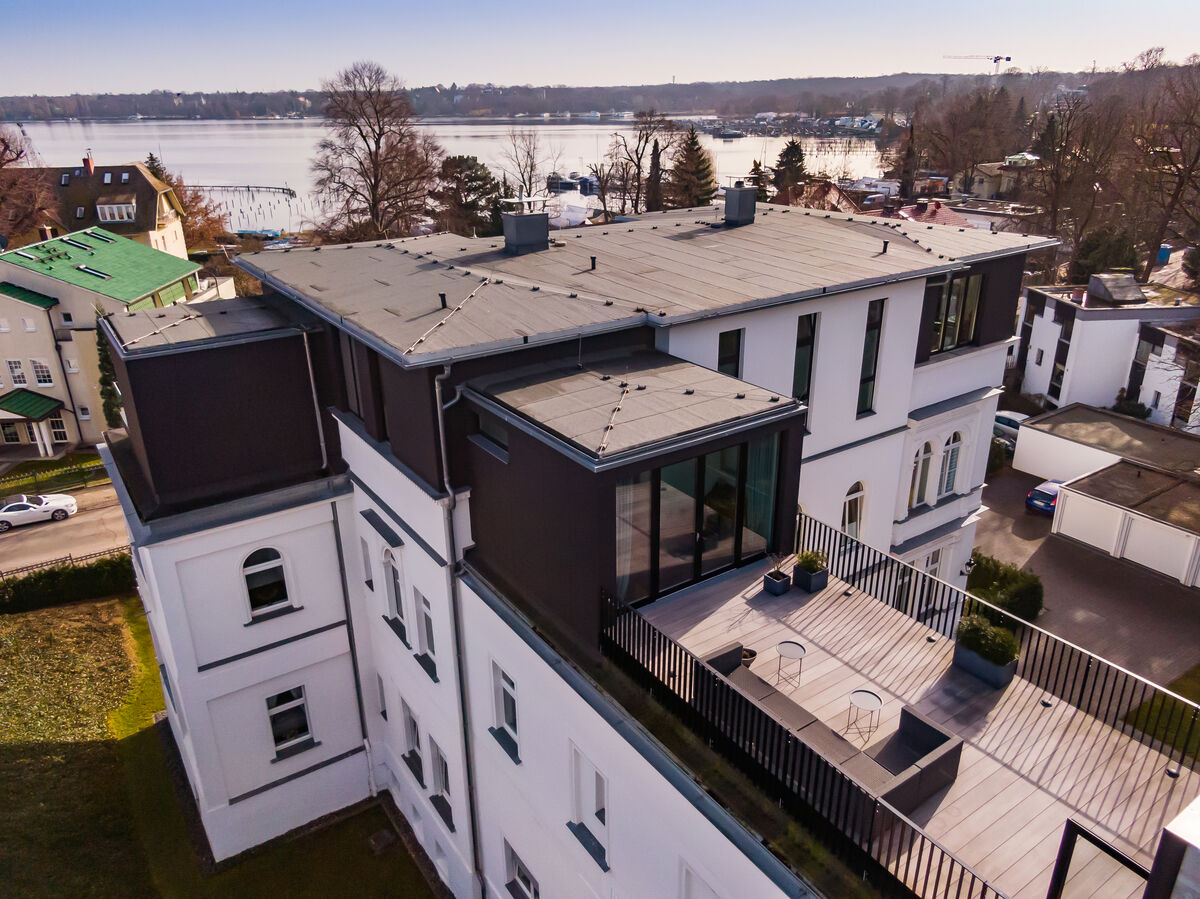 /cda2a74a490aa67bcae532be90a3808b.slideshow_reference/LOEW_DKI_10_slideshow_reference.jpg?v=3