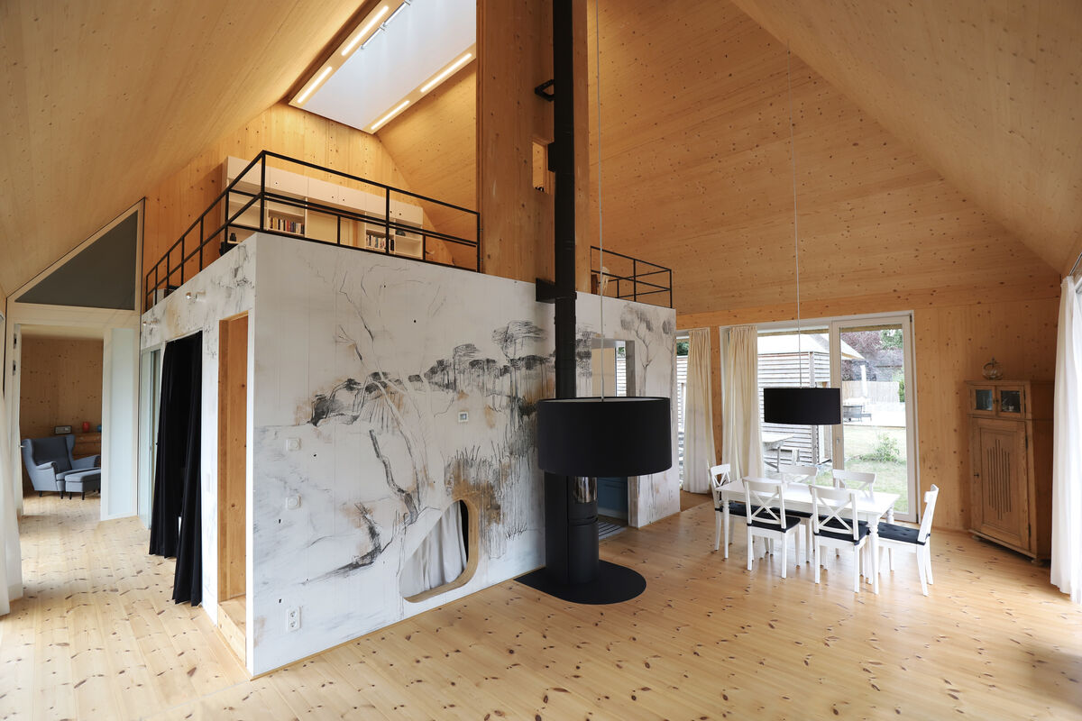 /d9a607015a0a70c2e6abd5dbb2e5db13.slideshow_reference/10_refugio_Innenansicht_c_SBA_slideshow_reference.jpg?v=3