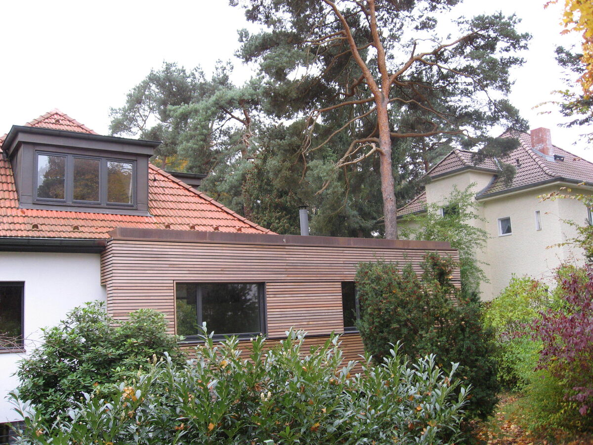 /f9c3c3db58055a06cd517496d0c078cb.slideshow_reference/F%C3%BCrstendamm+1_slideshow_reference.jpg?v=2